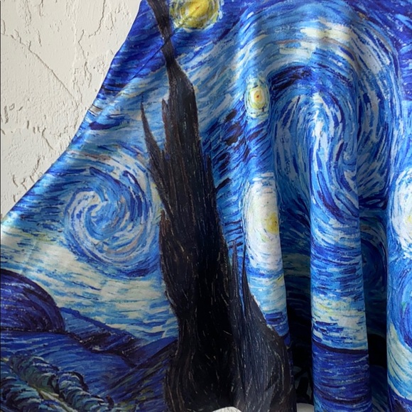 Starry Night Print Pleated Short Skater Skirt - Picture 3 of 12